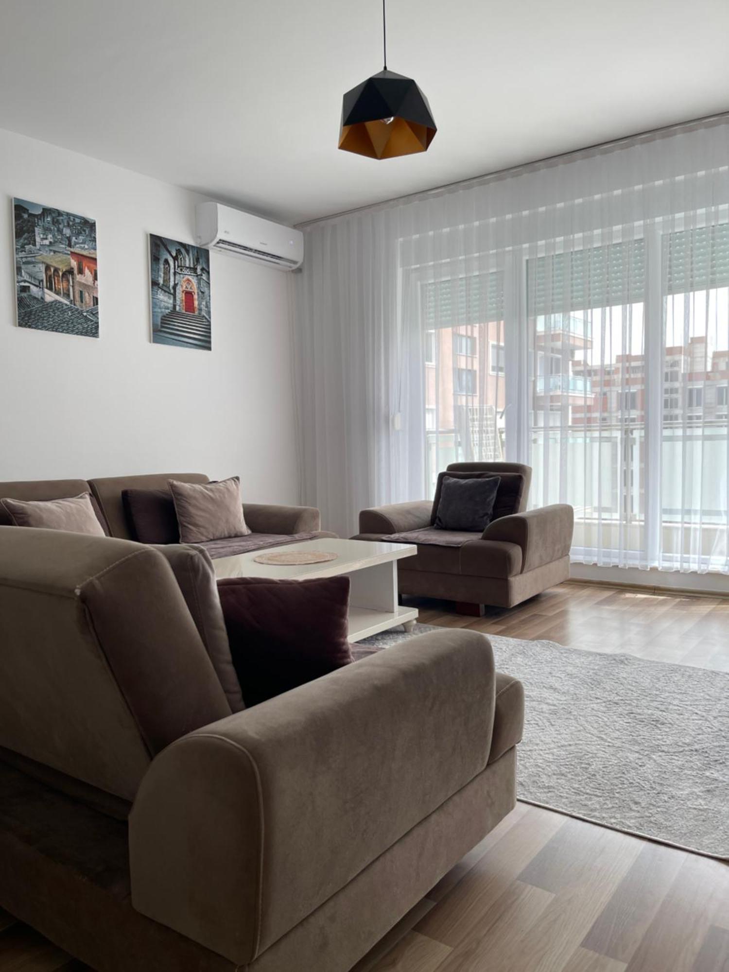 Entire Apartment - Near The Center Prishtinë Exterior photo